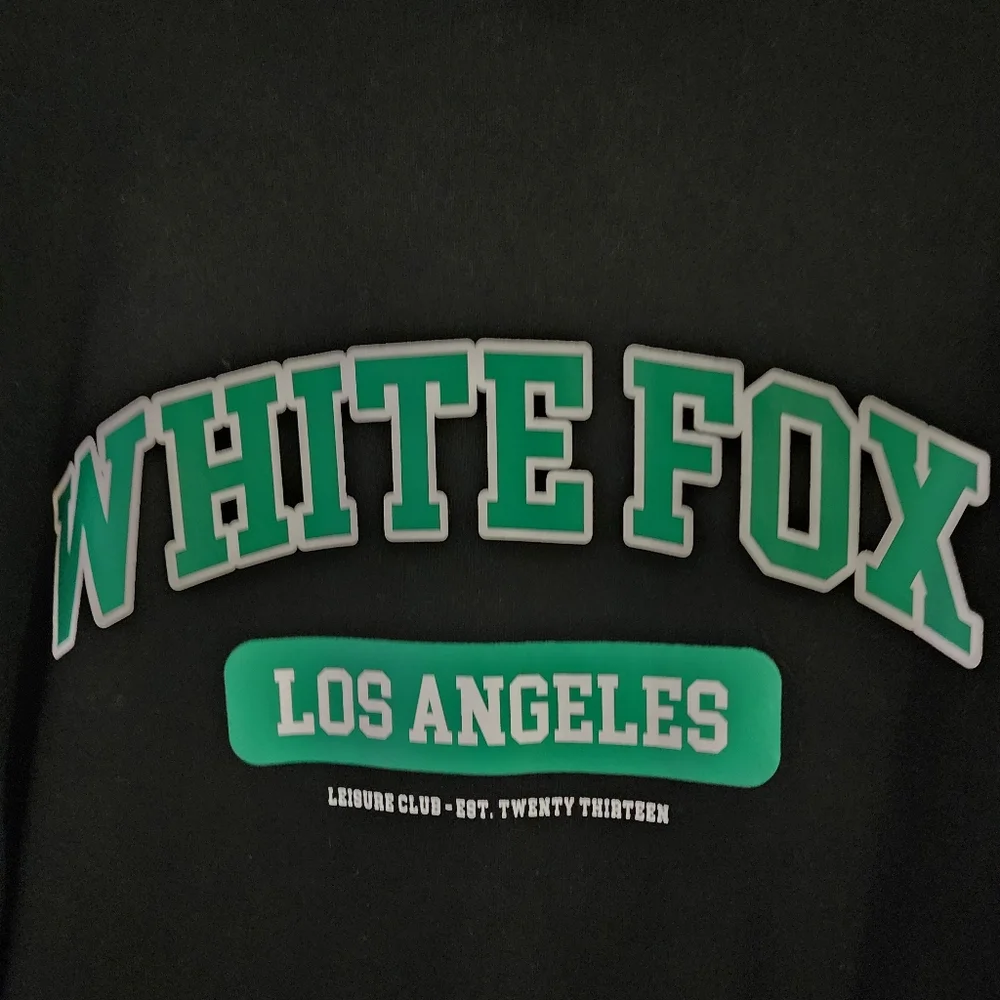 White Fox Black Hoodie & Kangaroo Pockets. NWOT fall Off..... Male or Female - Picture 2 of 2